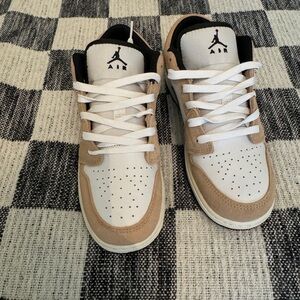 Never been worn. Nike Tan Jordan’s